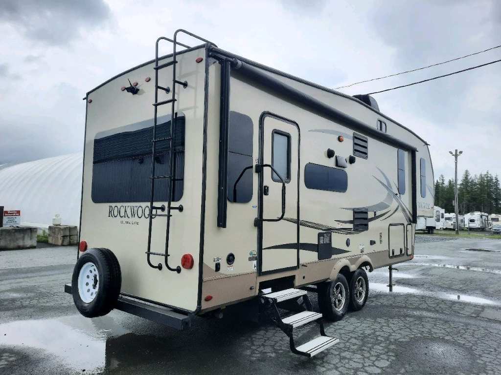 Rockwood Ultra lite 2440BS 2018 à vendre