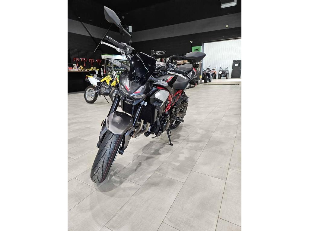 Kawasaki Z900 2025 à vendre