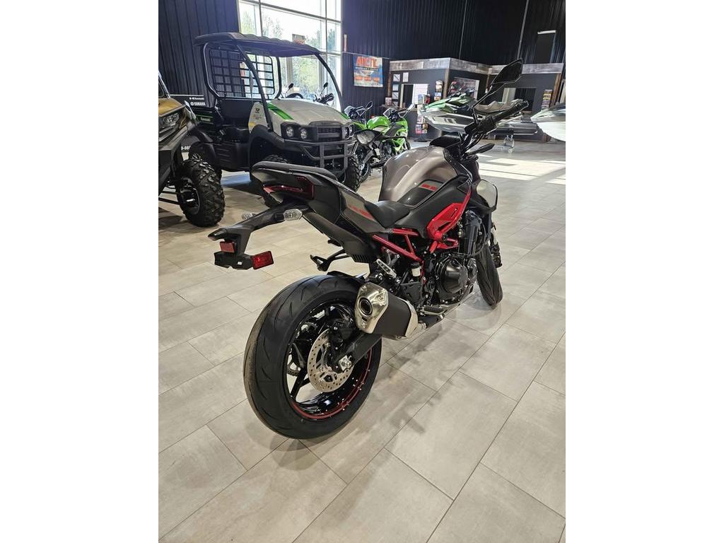 Kawasaki Z900 2025 à vendre