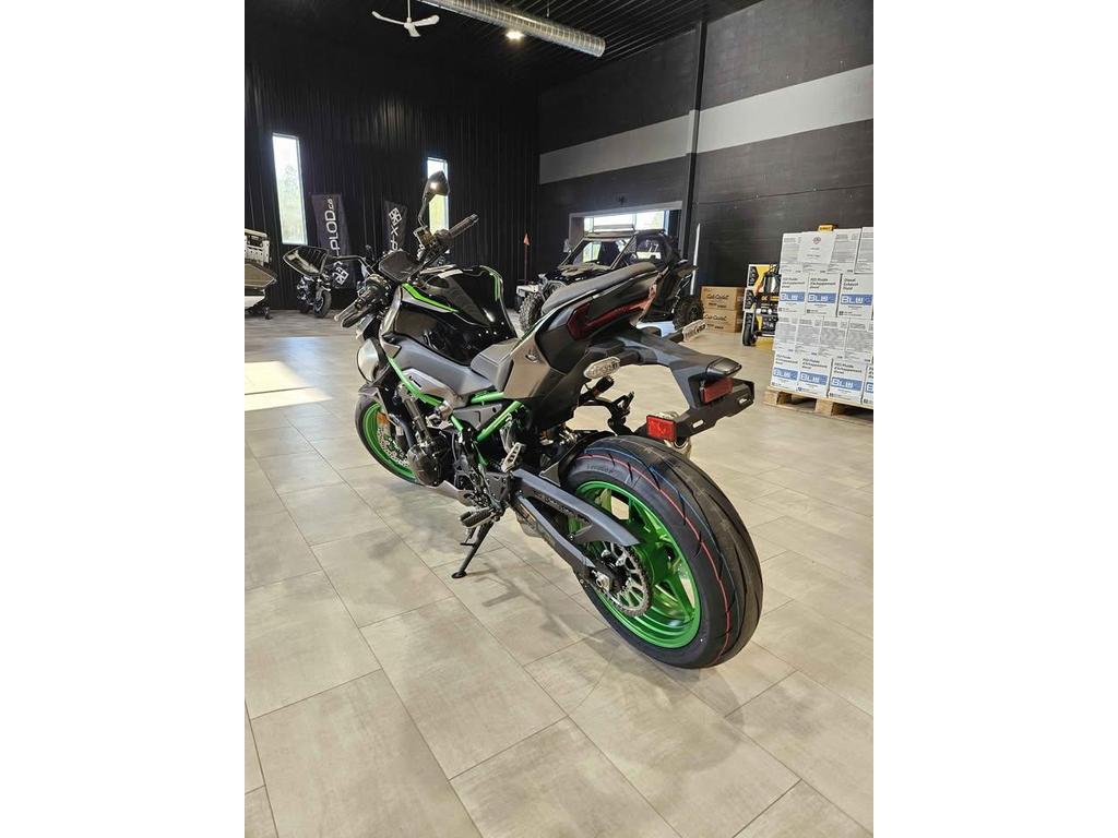 Kawasaki Z900 SE 2025 à vendre