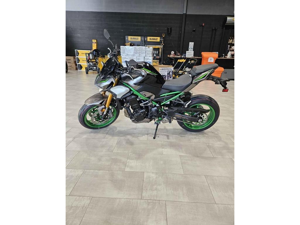 Kawasaki Z900 SE 2025 à vendre
