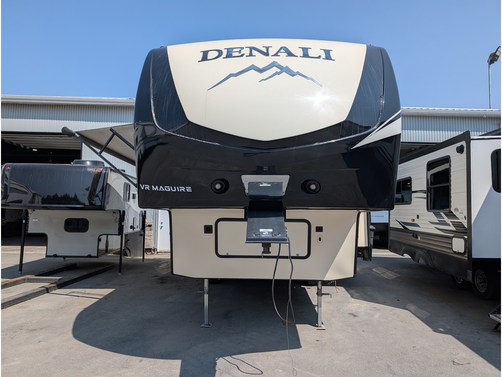 Denali 2445RL 2017 à vendre