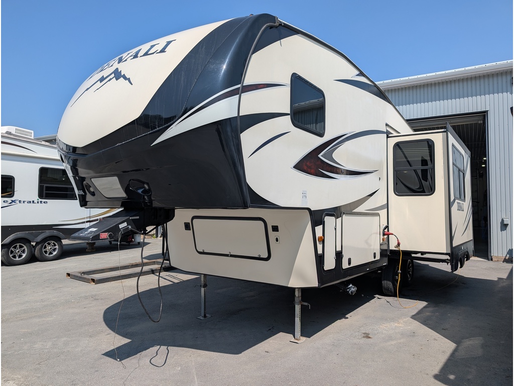 Denali 2445RL 2017 à vendre