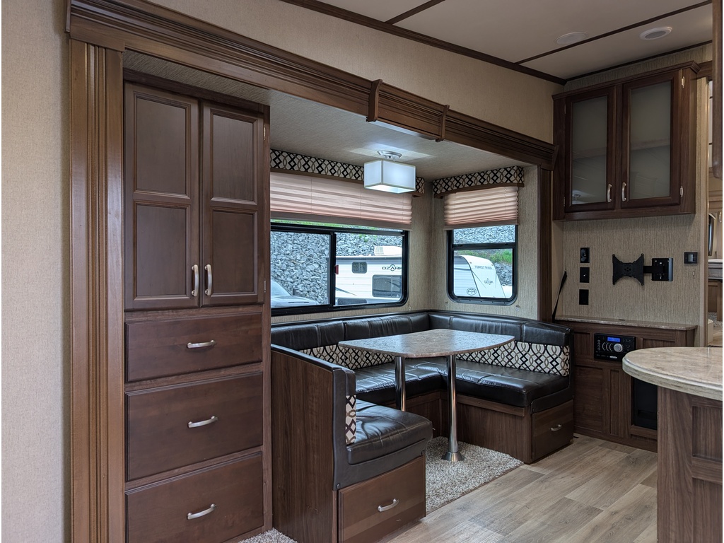 Denali 2445RL 2017 à vendre