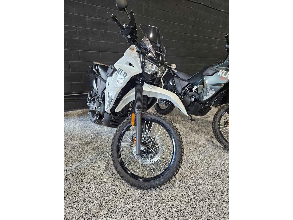 Kawasaki KLR650 2025