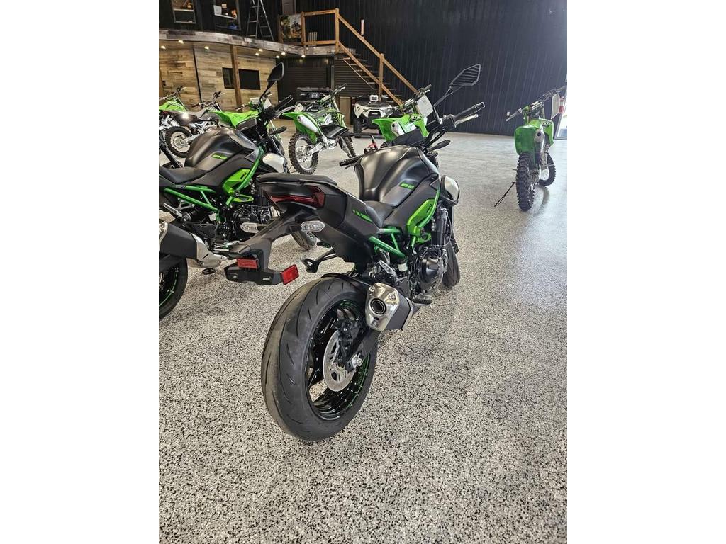 Kawasaki Z900 2025 à vendre