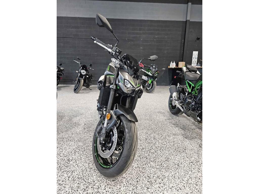 Kawasaki Z900 2025 à vendre