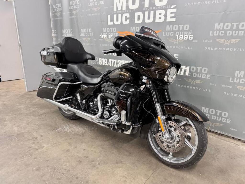 Harley-Davidson FLHXSE CVO Street Glide 2015 à vendre