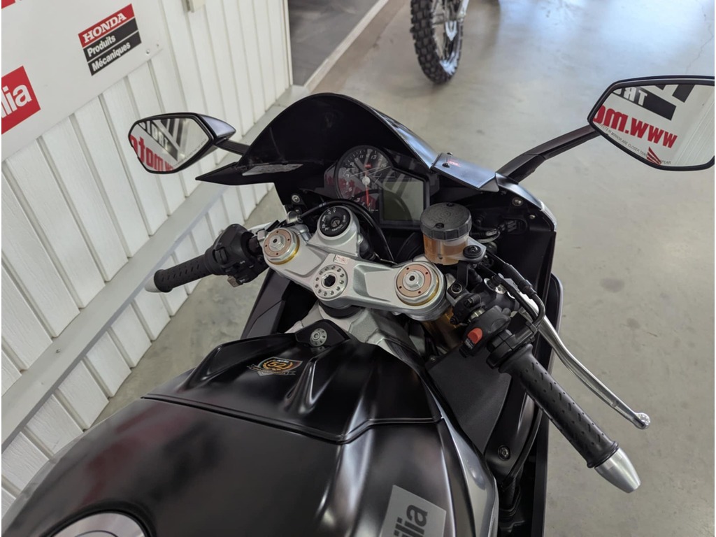 Aprilia RSV4 2014 à vendre