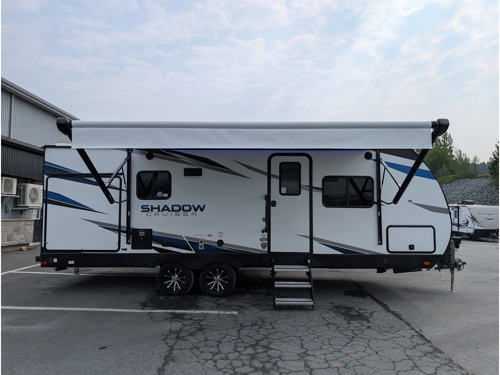 Shadow Cruiser 239RBS 2022 à vendre