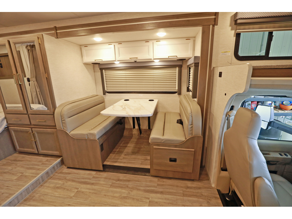 Thor Motor Coach Four Winds 2026 à vendre