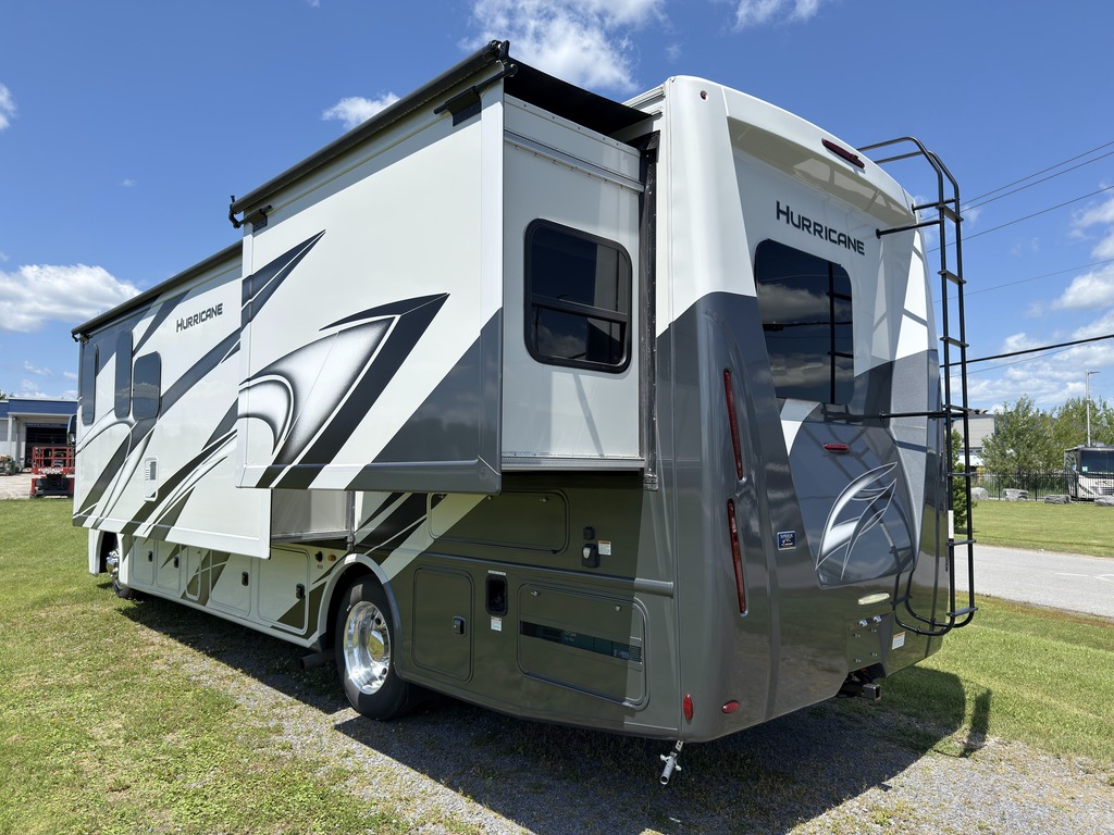 Thor Motor Coach Hurricane 31C 2023 à vendre