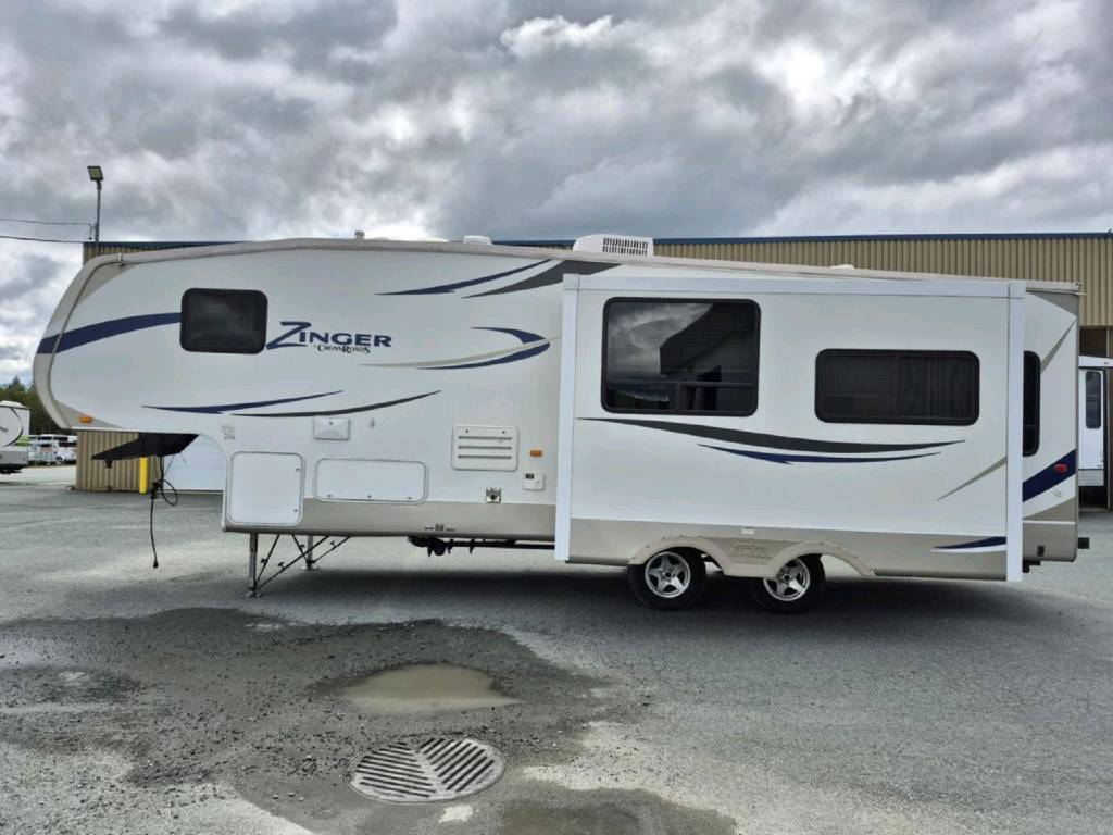 Crossroads Zinger 30RL 2012 à vendre