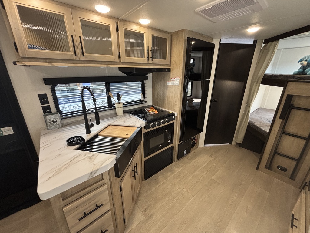 Grey Wolf 23DBH 2026 à vendre