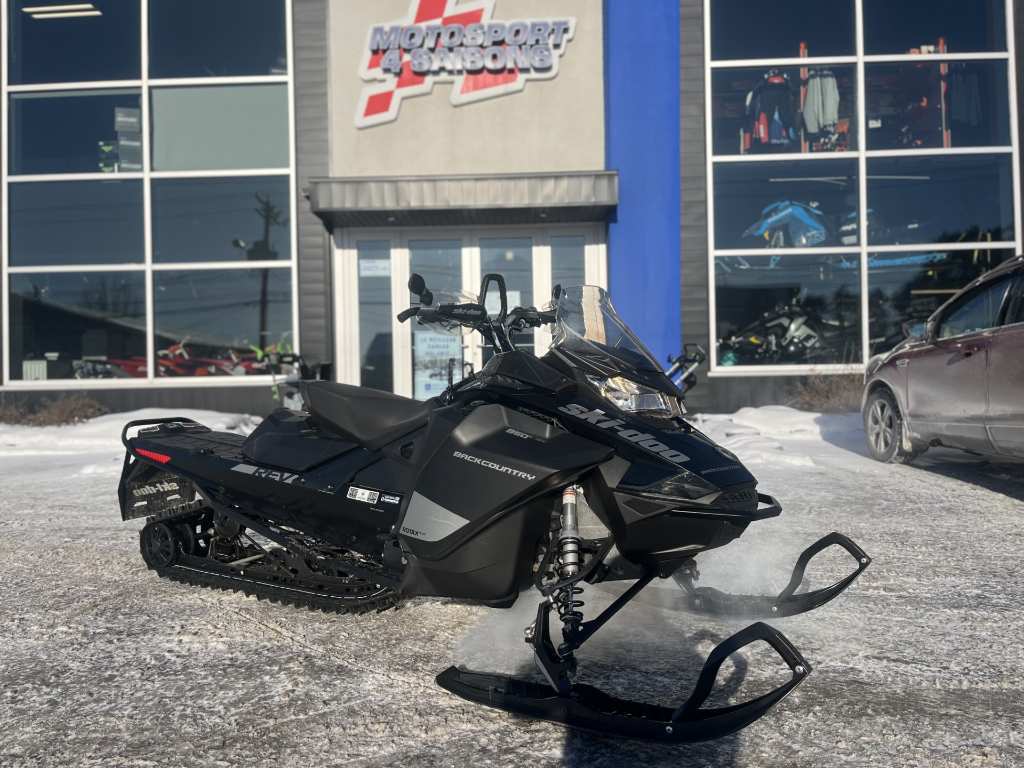 Bombardier BACK COUNTRY 146 2020