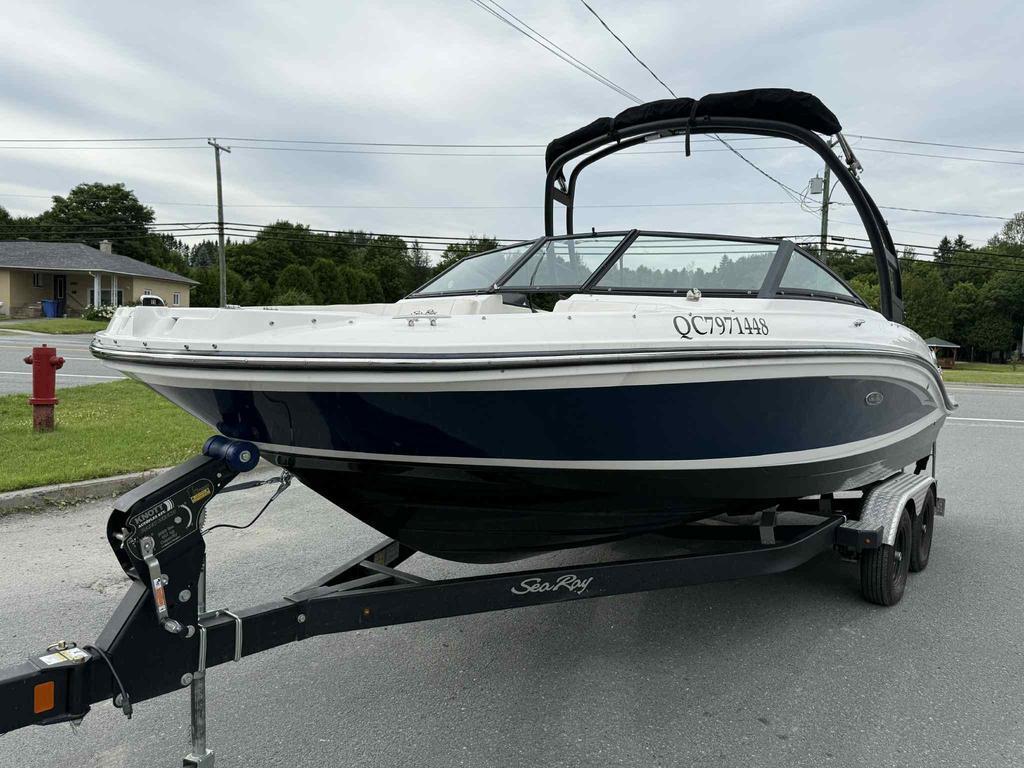 Sea Ray SPX 210 2022 à vendre