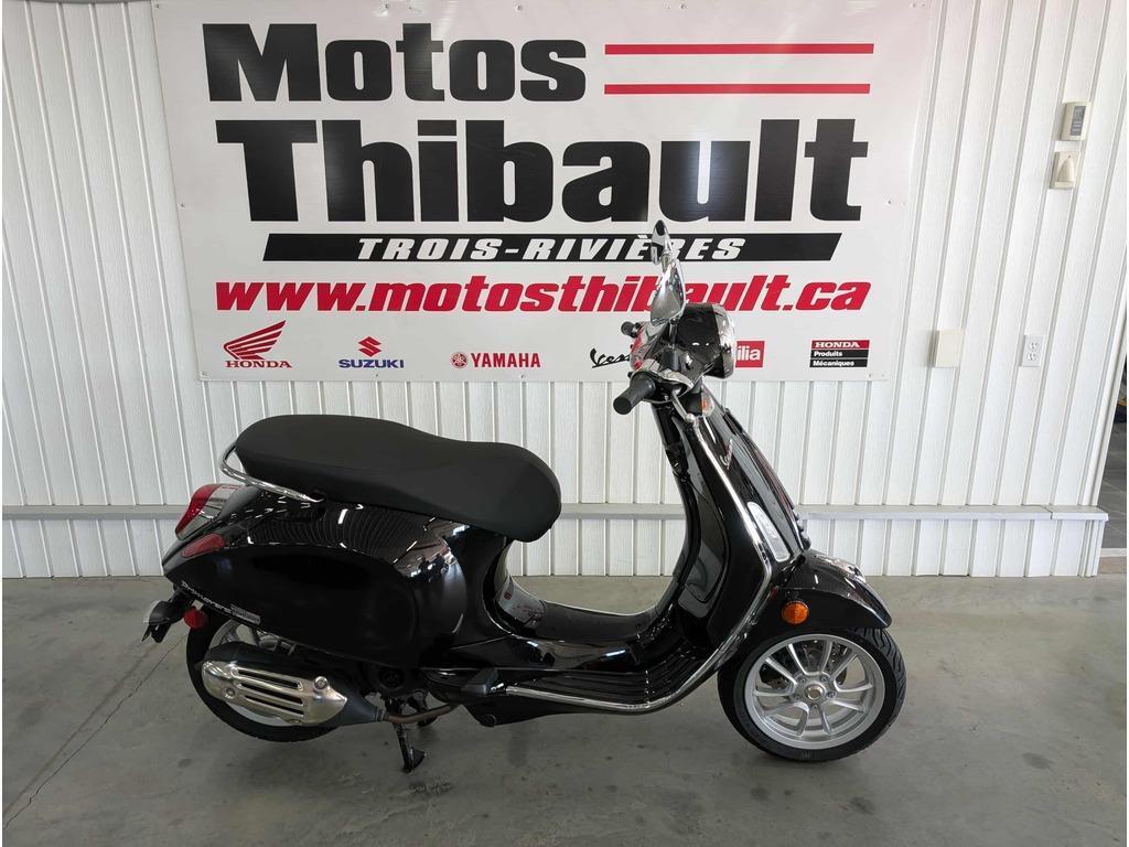 Vespa Primavera 50 2022