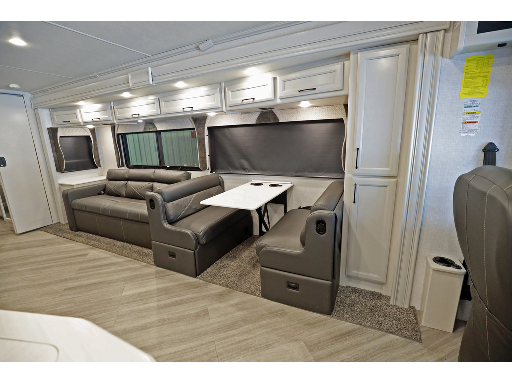 Fleetwood Bounder 2024 à vendre