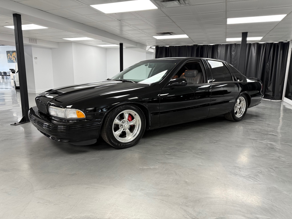 Chevrolet Caprice 4.3L V8 200 HP 4-SPEED AUTOMATIC RWD 1996