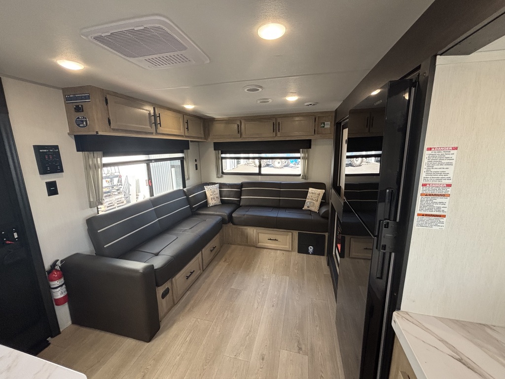 Grey Wolf 27LH 2026 à vendre