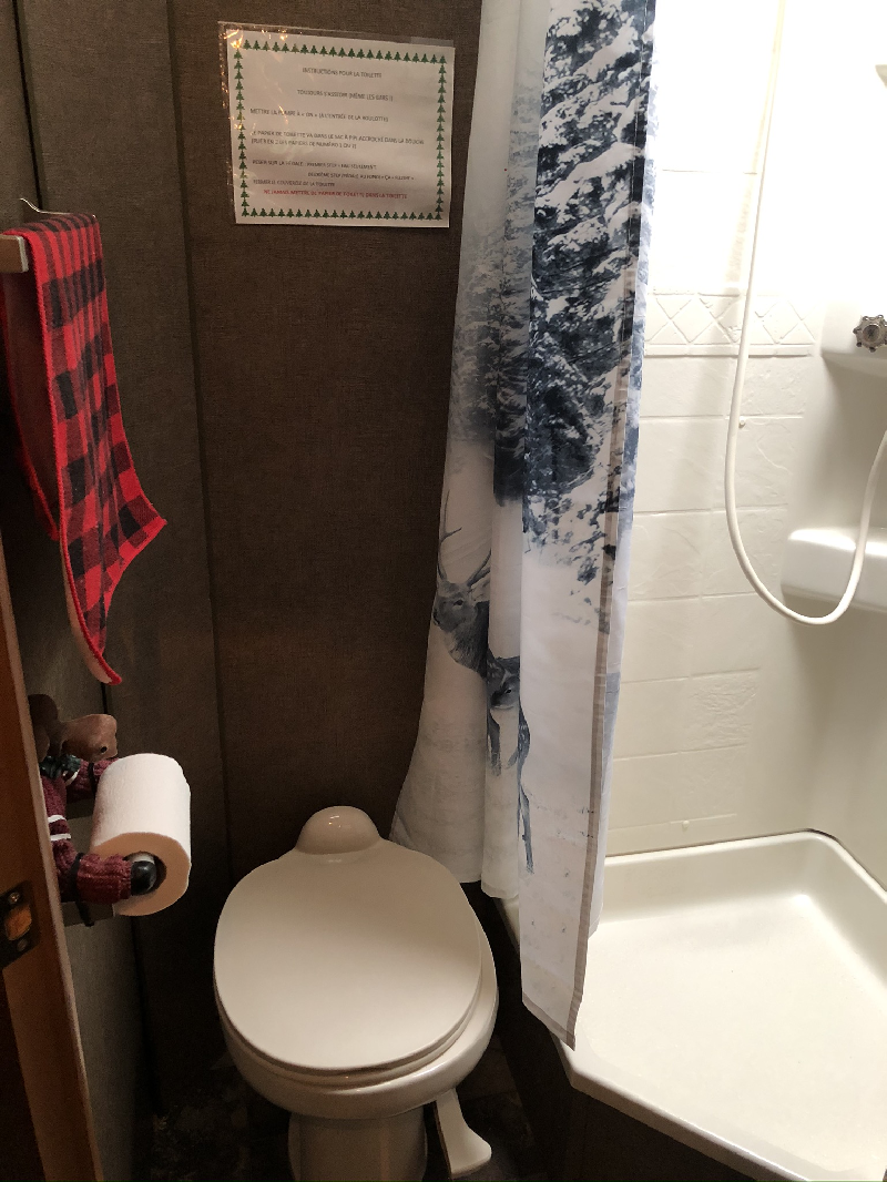 ROULOTTE HYBRIDE STARCRAFT RÉNOVÉ 21 pieds PRIX POUR VENTE RAPIDE à vendre