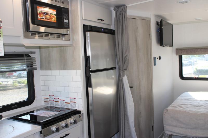 Dynamax Isata 3 24FW 2025 à vendre