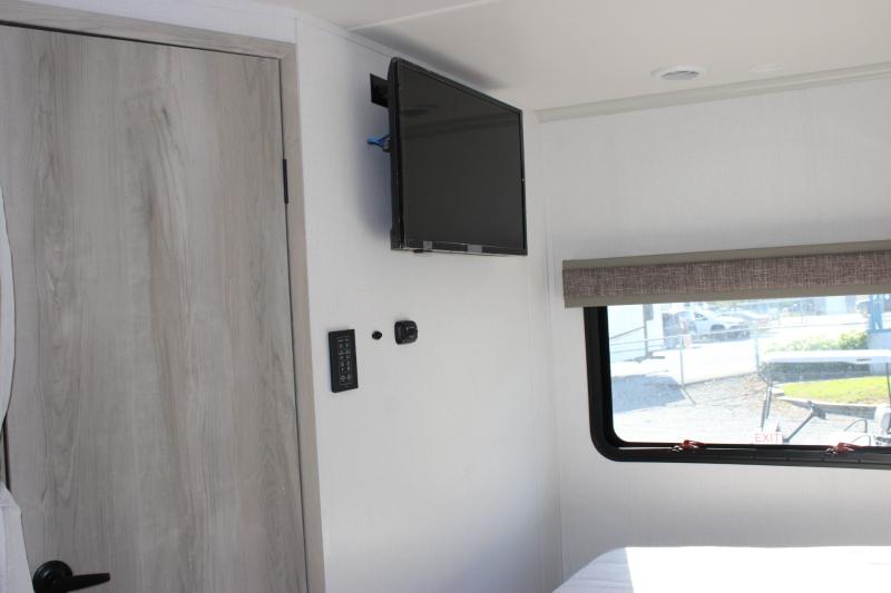 Dynamax Isata 3 24FW 2025 à vendre