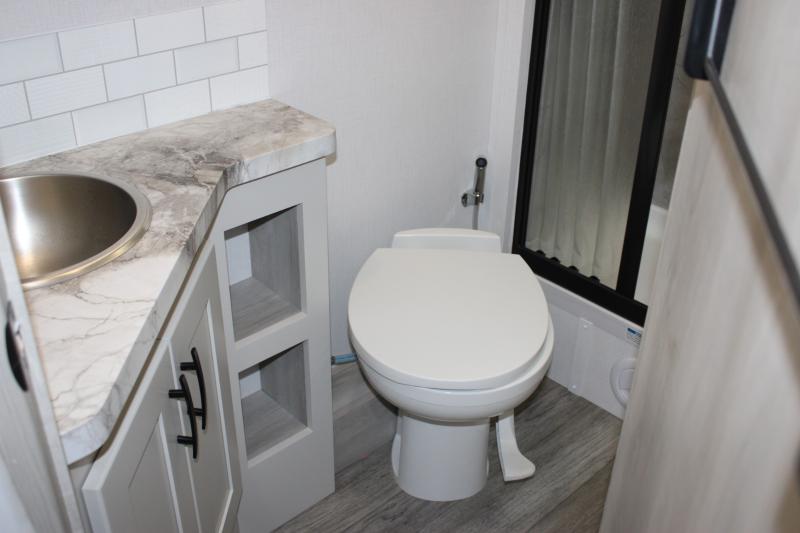 Dynamax Isata 3 24FW 2025 à vendre