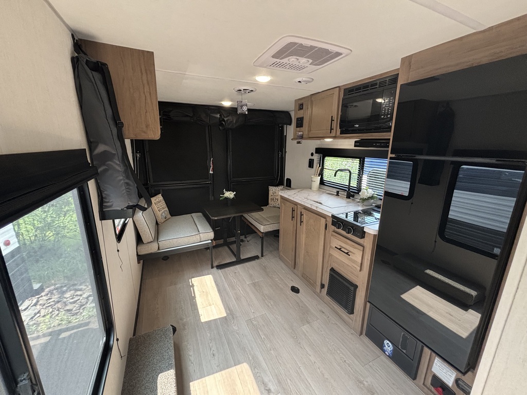 Wolf Pup 18RJBW 2026 à vendre