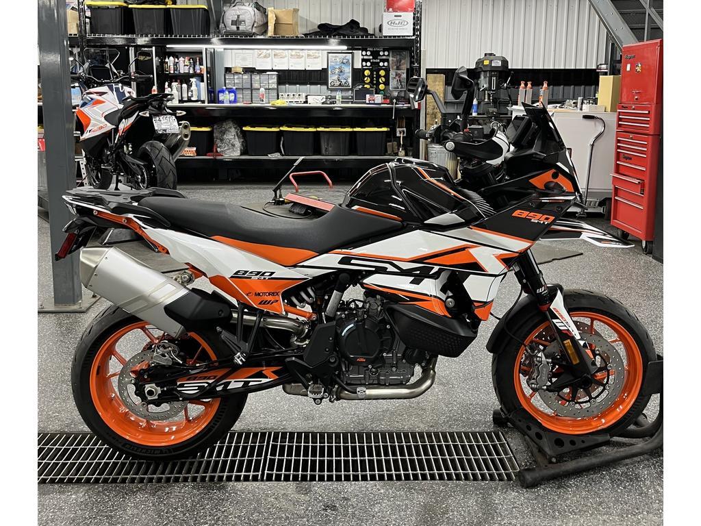 KTM 890 SMT 2024