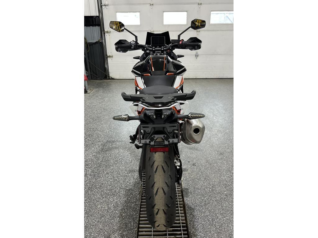 KTM 890 SMT 2024 à vendre