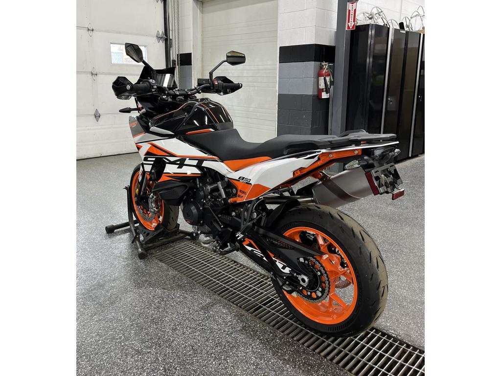 KTM 890 SMT 2024 à vendre