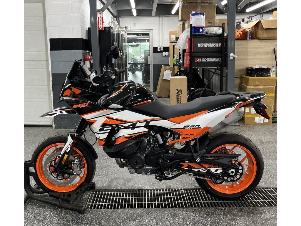 KTM 890 SMT 2024 à vendre