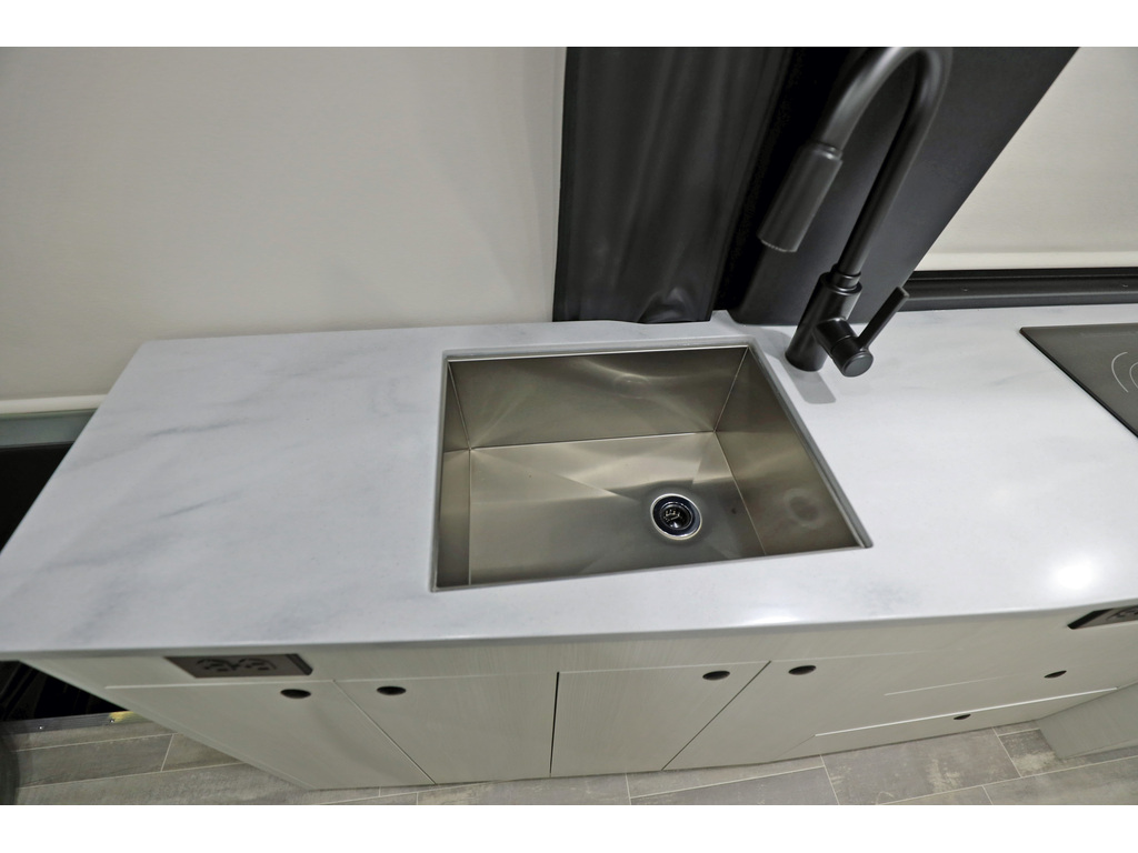 Pleasure-Way Plateau 2026 à vendre