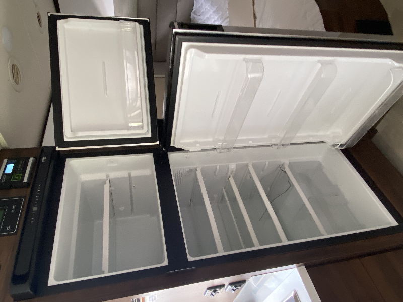 Winnebago Navion 24J à vendre