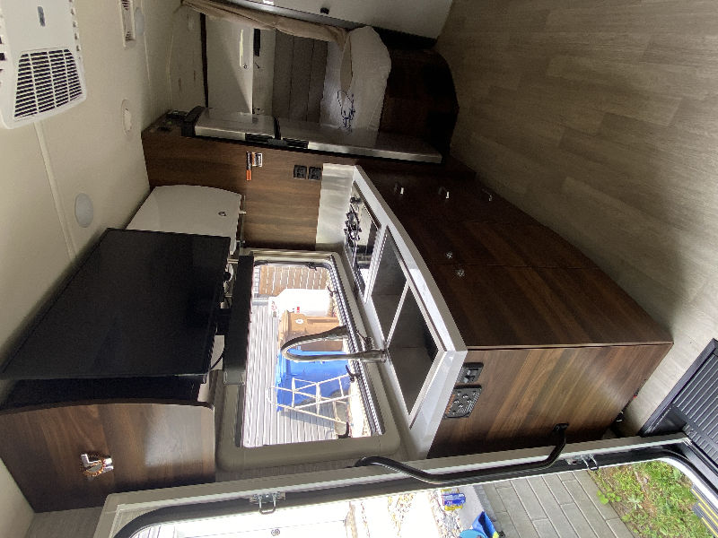 Winnebago Navion 24J à vendre