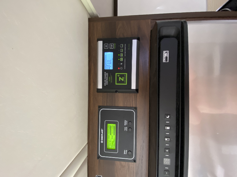 Winnebago Navion 24J à vendre