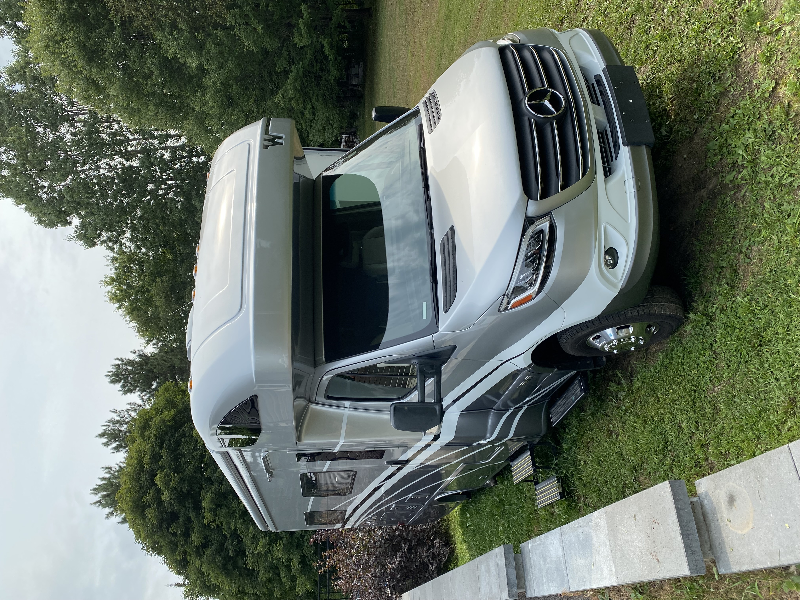 Winnebago Navion 24J à vendre