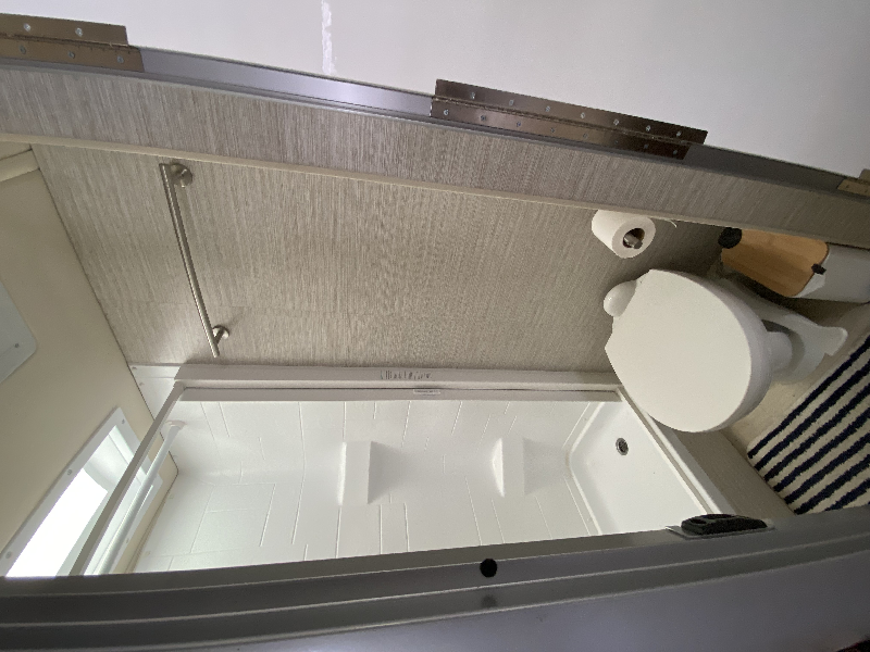 Winnebago Navion 24J à vendre