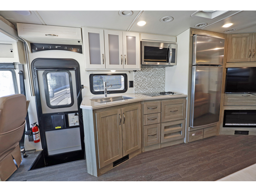 Winnebago Adventurer 2022 à vendre