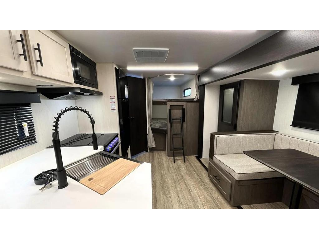 Alpha Wolf 23DBH 2025 à vendre