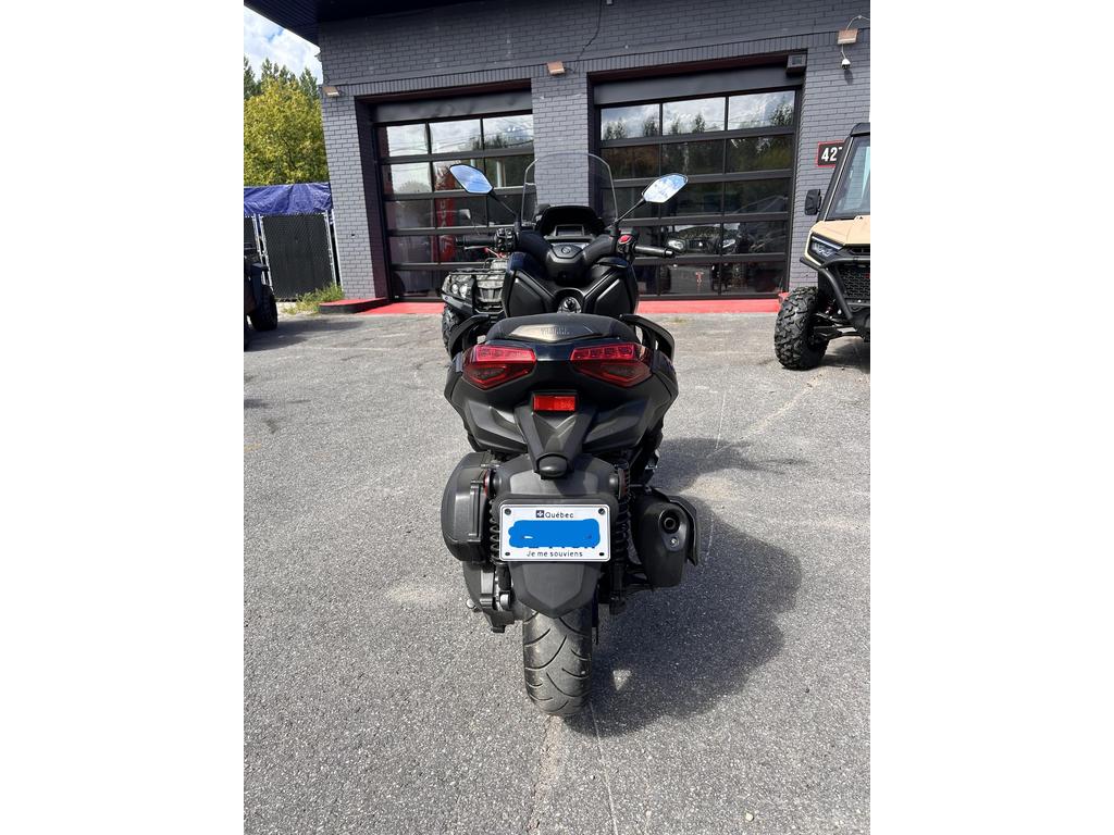 Yamaha X MAX 2024 à vendre