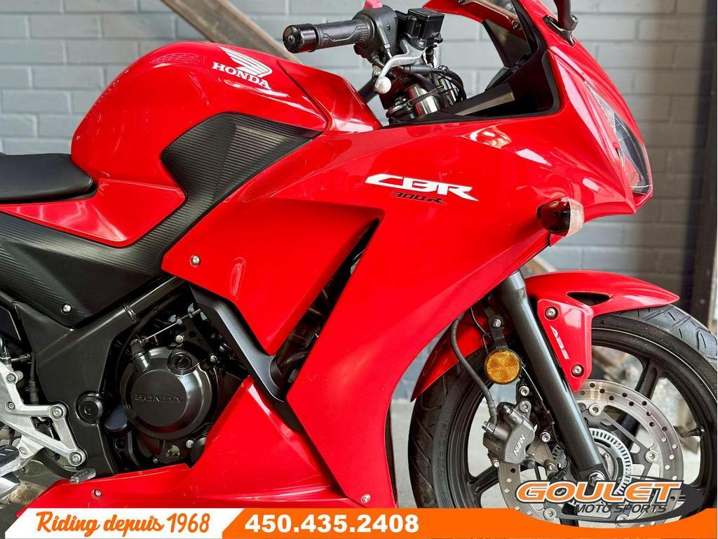 Honda CBR300R 2015 à vendre