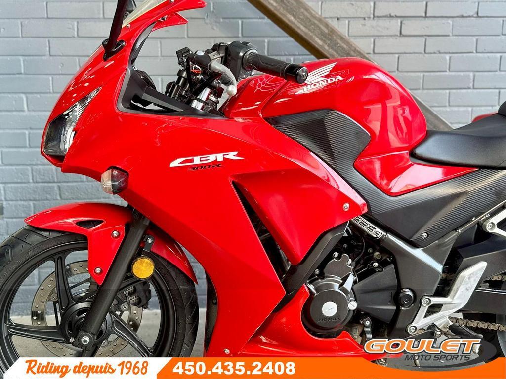 Honda CBR300R 2015 à vendre