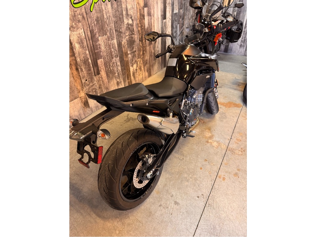 KTM 890 Duke 2021 à vendre