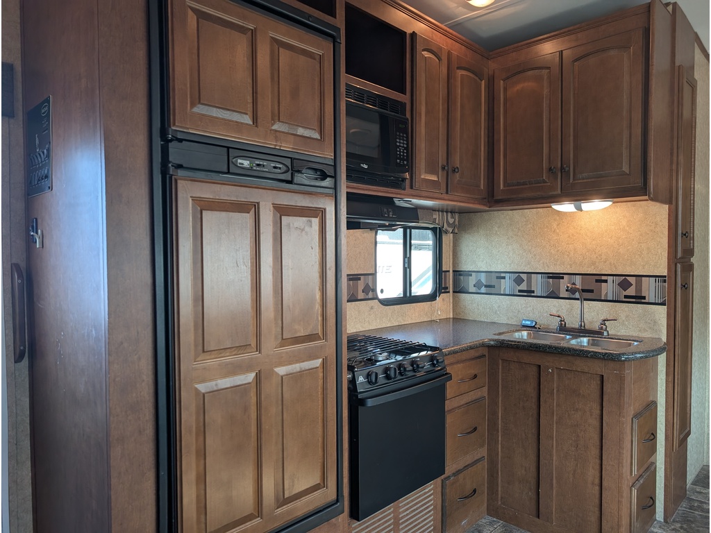 Elkridge 37ULTA 2013 à vendre