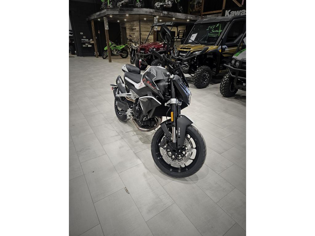 CFMOTO 800NK 2025 à vendre