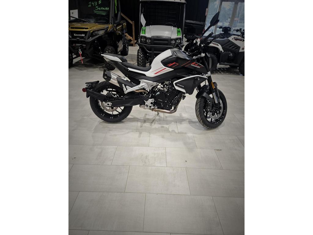 CFMOTO 800NK 2025 à vendre