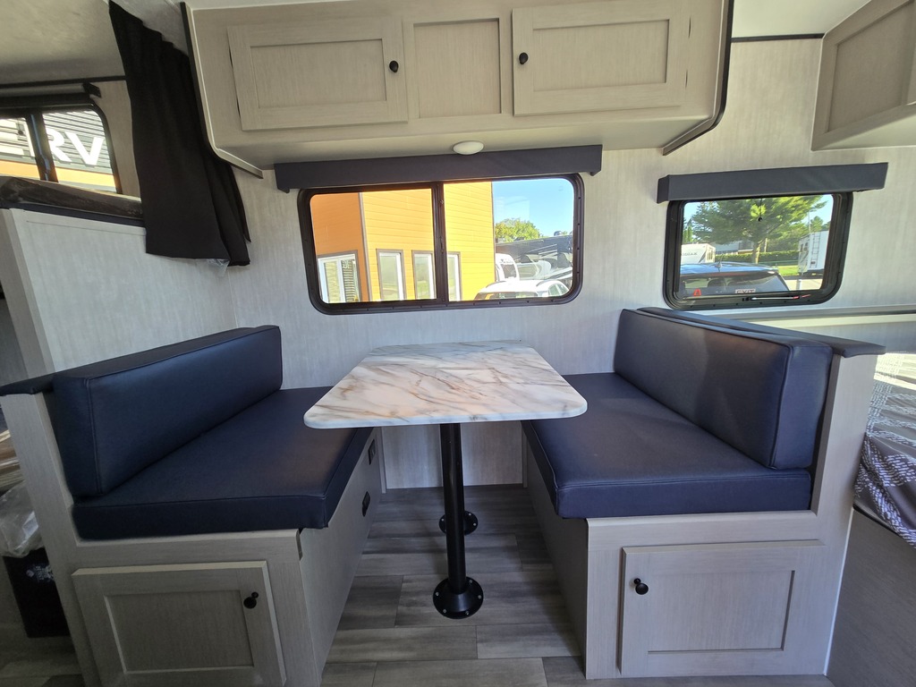 Coachmen Apex Nano 185BH 2026 à vendre