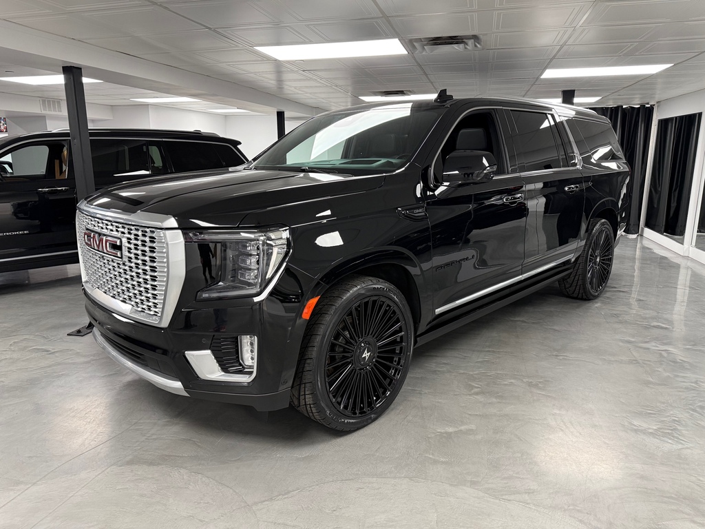 GMC Yukon DENALI XL CUIR TOIT NAV 7 PASSAGERS TV 2023